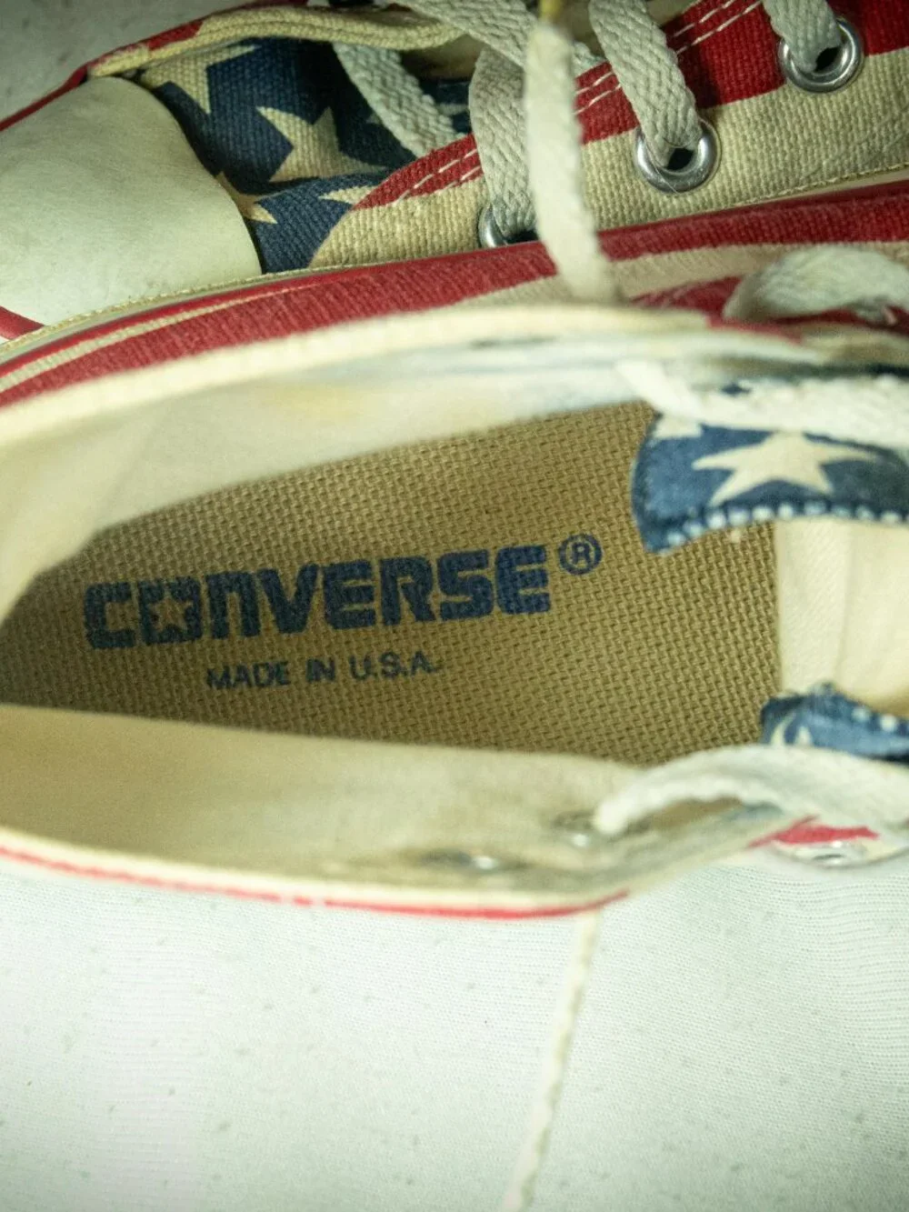 1977 BiCentennial Converse Chuck Taylor High Tops Collectible - Picture 3 of 7